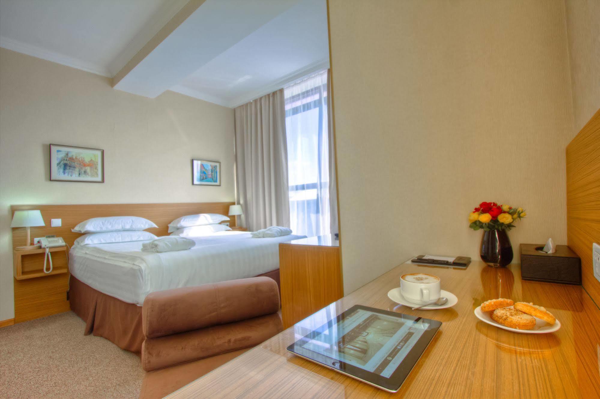 City Hotel Bishkek Exterior photo